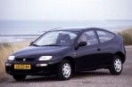 Especificaciones de coches y el consumo de combustible para Mazda 323