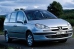 caractéristiques automobiles et la consommation de carburant pour Peugeot 807