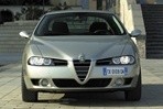 caractéristiques automobiles et la consommation de carburant pour Alfa Romeo 156
