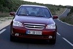 Especificaciones de coches y el consumo de combustible para Chevrolet Nubira