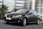Especificaciones de coches y el consumo de combustible para Lexus IS