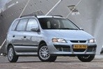 caractéristiques automobiles et la consommation de carburant pour Mitsubishi Space Star