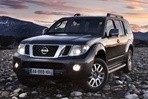 Car specs and fuel consumption for Nissan Pathfinder