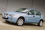 caractéristiques automobiles et la consommation de carburant pour Rover 25