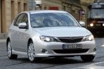 caractéristiques automobiles et la consommation de carburant pour Subaru Impreza